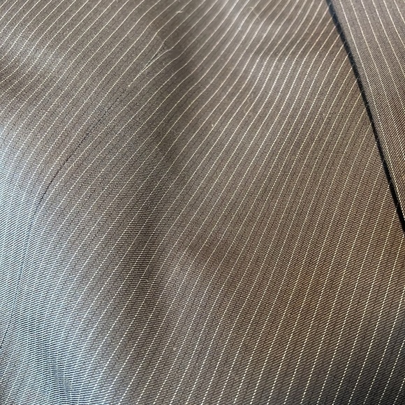 Hart Schaffner Marx
New York Modern Fit Flat Front Striped Pattern blazer - Picture 10 of 16